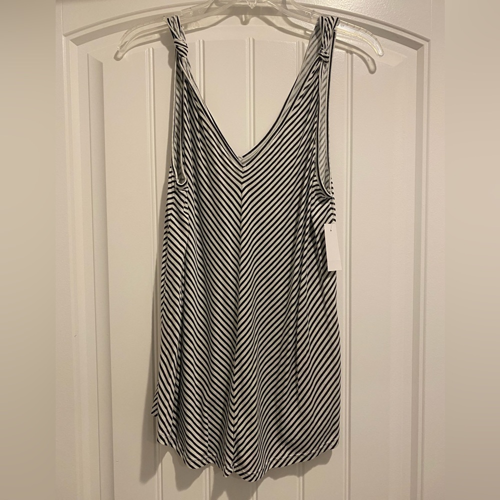 Loft Women’s Tank Top NWT Black White Stripes Size Small